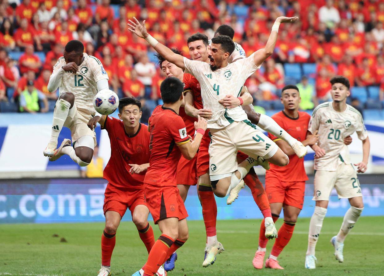 大巴黎欧冠登顶后4比0痛击皇马，姆巴佩惨遭旧主羞辱